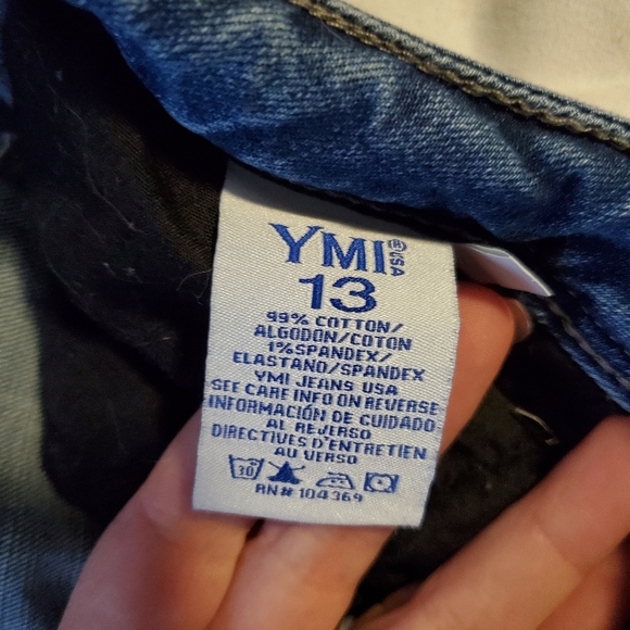 Distressed jeans size 13 - Picture 3 of 3